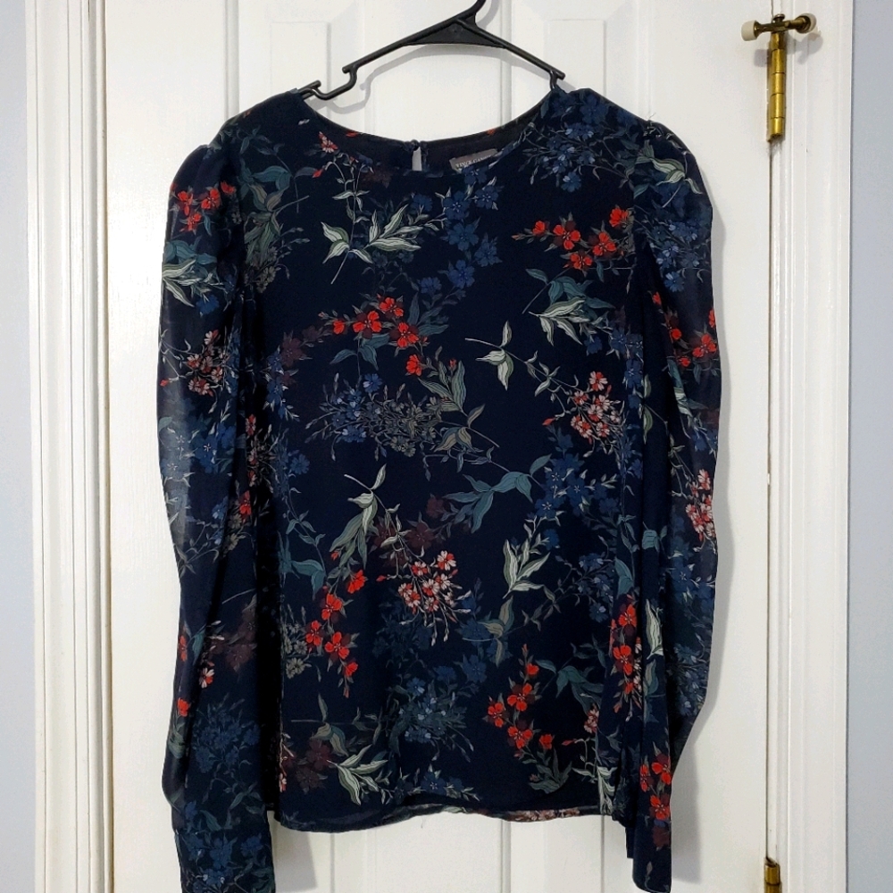 Vince Camuto Spring top